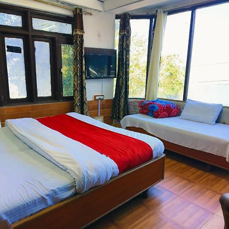 Hotel Holiday Dalhousie - Near Ghandhi Chowk Mall Road ภายนอก รูปภาพ