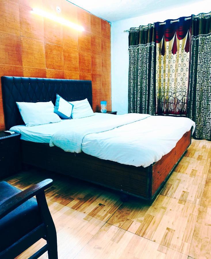 Hotel Holiday Dalhousie - Near Ghandhi Chowk Mall Road ภายนอก รูปภาพ